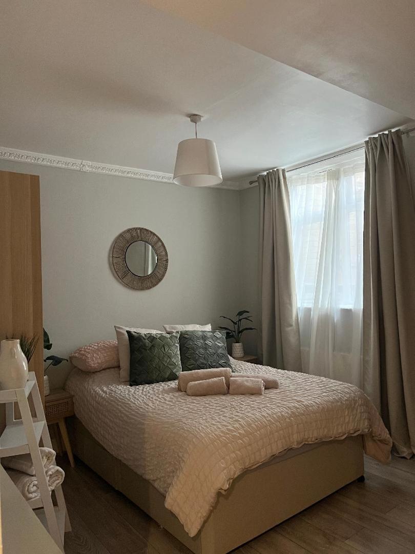 London Property Apartments For Up To 6, Next To Big Ben & London Eye Exteriér fotografie