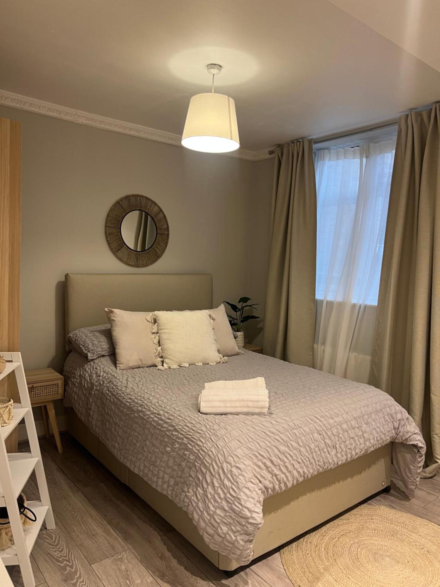 London Property Apartments For Up To 6, Next To Big Ben & London Eye Exteriér fotografie